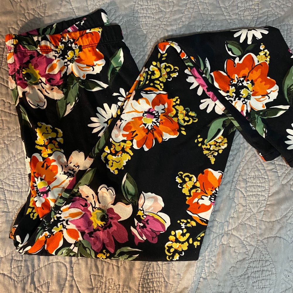 S/M Agnes and Dora leggings